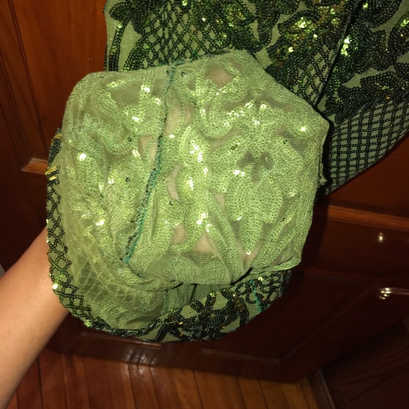 Emerald green designer dress - Picture 7 of 8